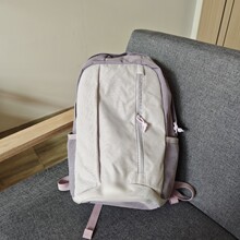 �Ͽ��zͬ���p����ɶ�LOGO�ճ�ͨ���\�ӕr�б������e���p�㱳��