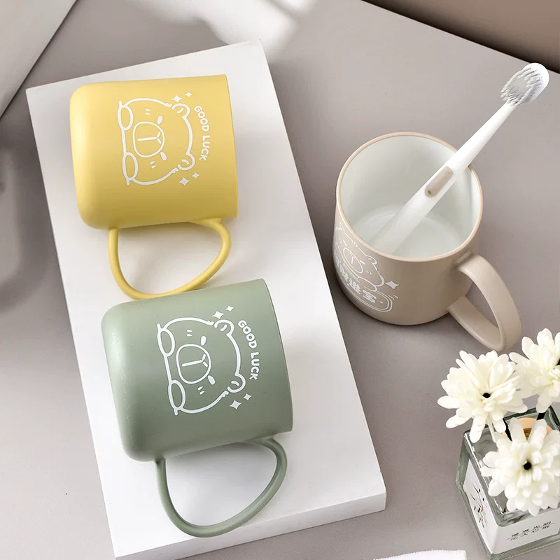 广华 Creative capacious mouthwash for home use, cute toothbrush, with little bears