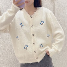 刺绣针织开衫女秋冬季新款设计感小众宽松慵懒风重工钉珠毛衣外套