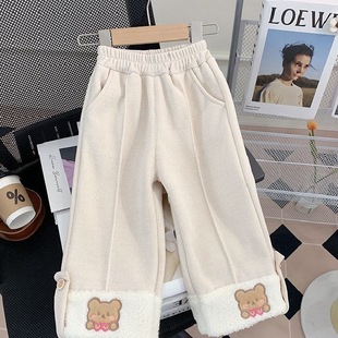 ����СŮ���ӽqѝ���⴩Ů����ëë����С��һ�w�q�Ӻ�ٴ����eѝ