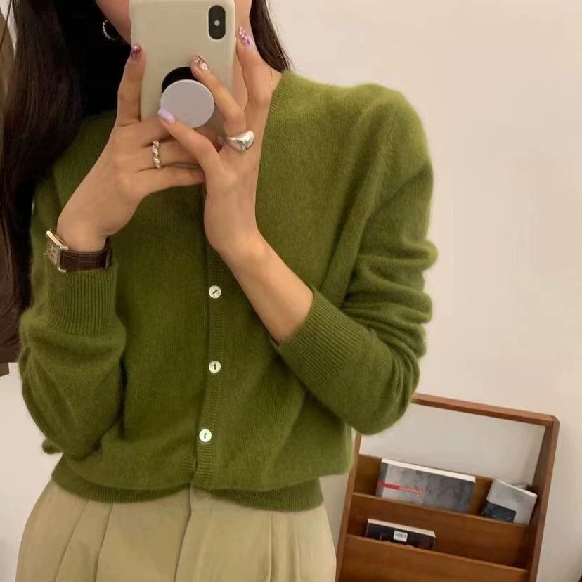 Нежный вязаный кардиган в корейском стиле для женщин, весна-осень 2025, новый свитер в корейском стиле с круглым вырезом, мягкий и восковой элегантный топ