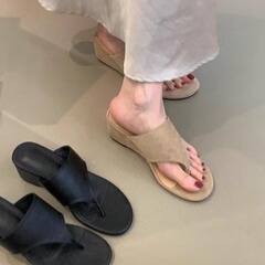 スポットバージョン~女性用フレンチレトロスエードビーチサンダル2025夏新作アウターウェアビーチサンダル