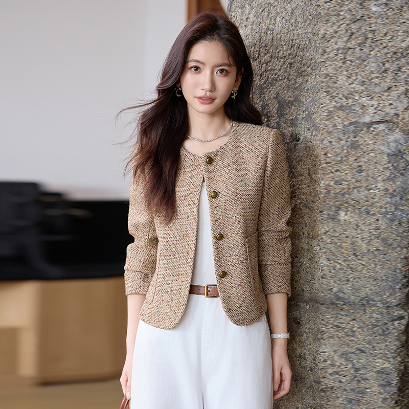 High-end Chanel Style Short Small Suit Jacket Women's 2025 Spring and Autumn New Elegant Casual Tweed Suit Top