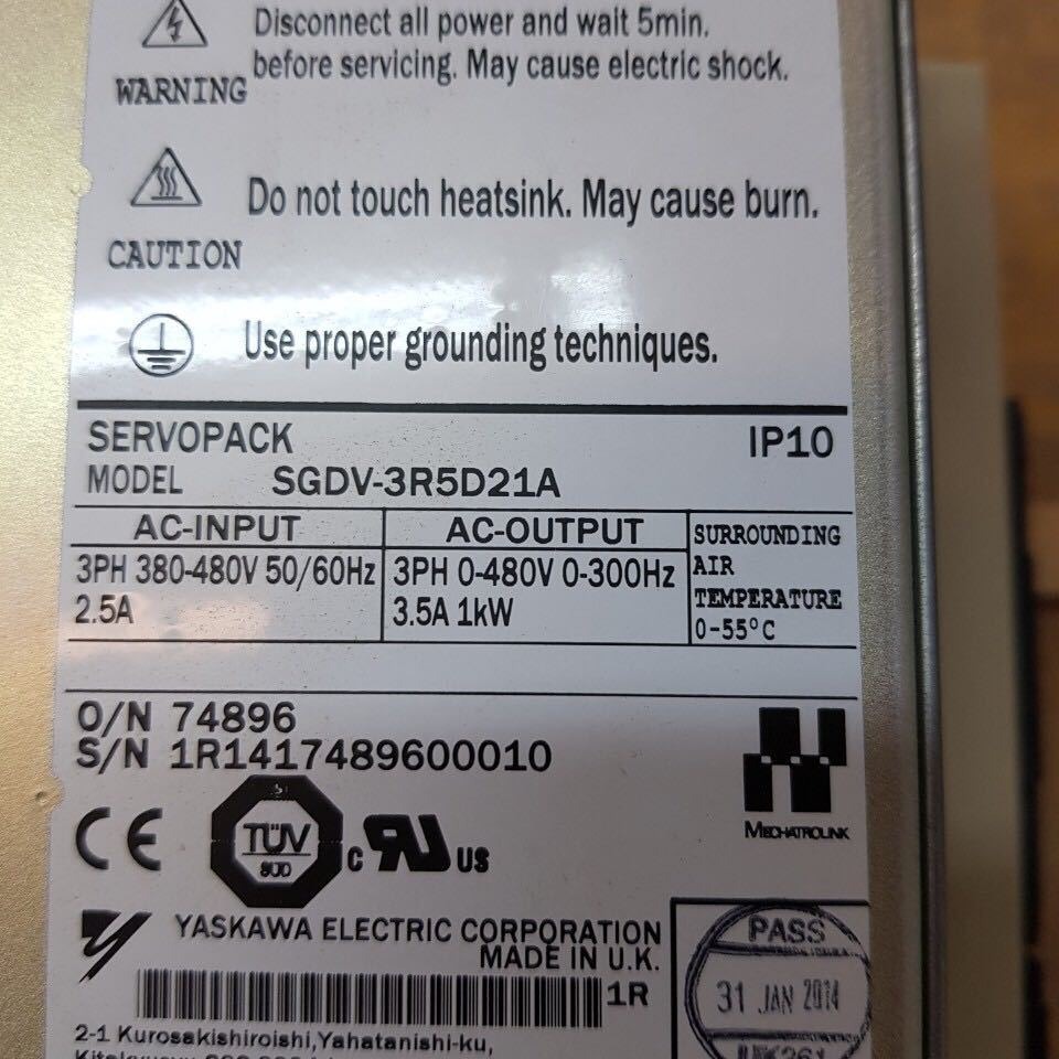 SGD7S-200A00A驱动器SGDS-15A01AR SGDS-15A12A SGD7S-330A00B202