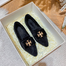 小香风毛毛尖头鞋女秋冬新款平底鞋轻奢气质单鞋大码女鞋41-43潮