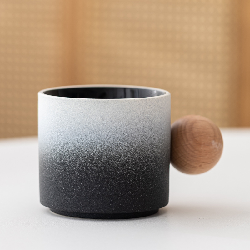 Copa única degradada en blanco y negro