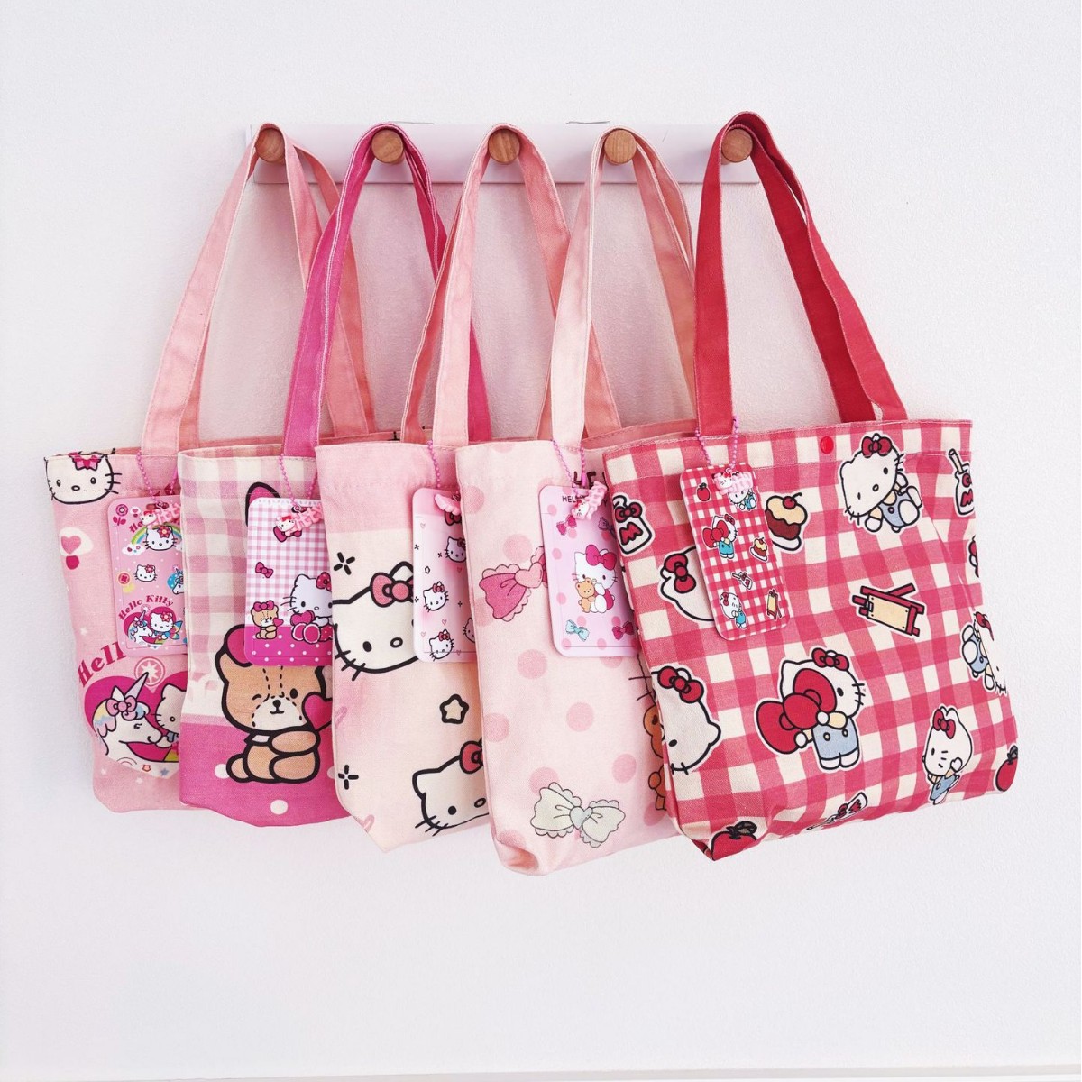 귀여운 헬로 키티 캔버스 가방 소녀 하트 대용량 학생 캔버스 가방 숄더백 휴대용 통근 핸드백