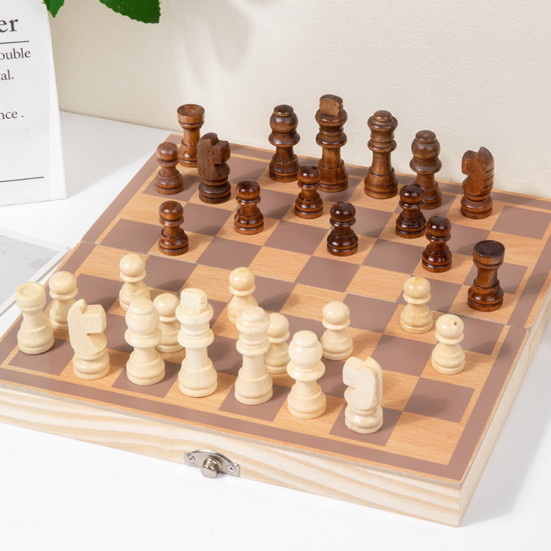Wooden small magnetic folding chess