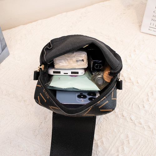 Retro Mini Print Pendant Phone Case, Versatile Shoulder and Crossbody Bag for Women