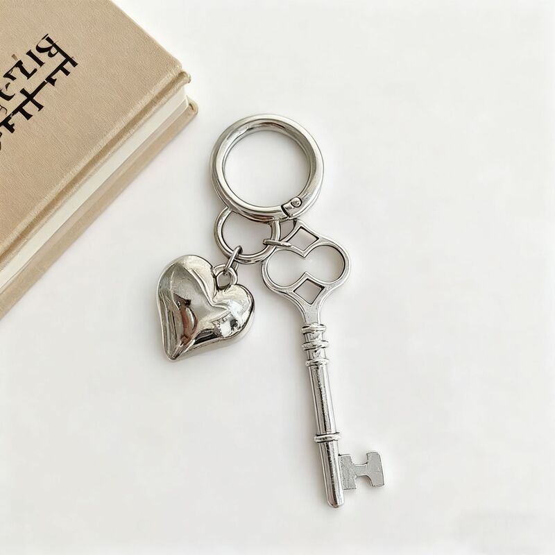 Ins Metal Key Lock Silver Heart Pendant Car Keychain Niche DIY Bag Mobile Phone Chain Accessories Pendant