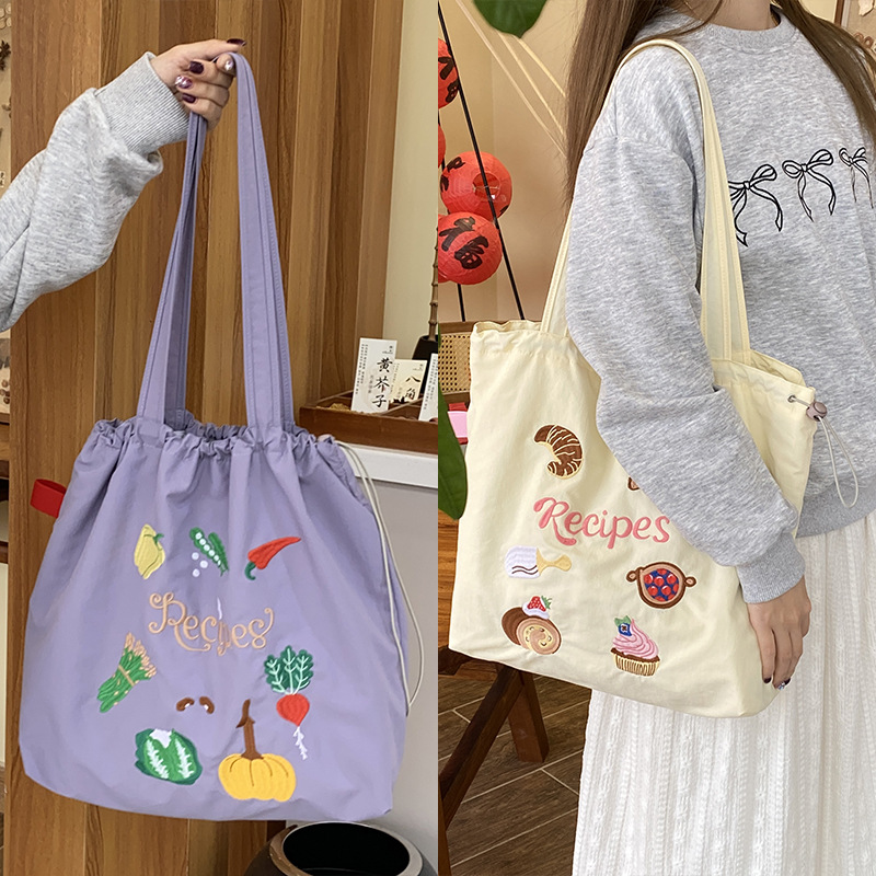 Cute universal capacious one-shoulder bag