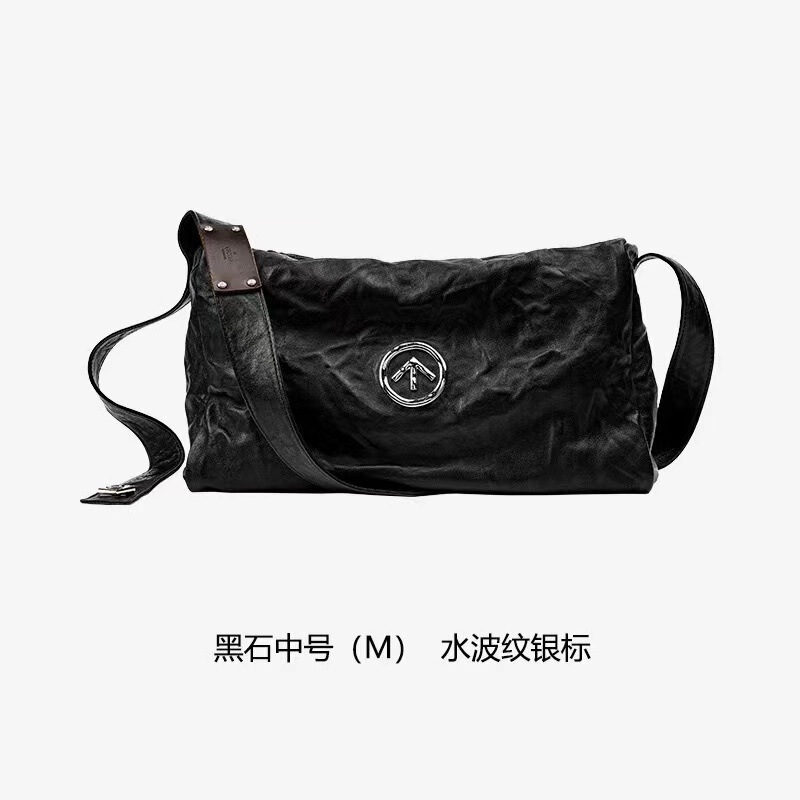 （严选好货）grotto个乐女包黑石褶皱枕头包大容量通勤单肩斜挎包|undefined