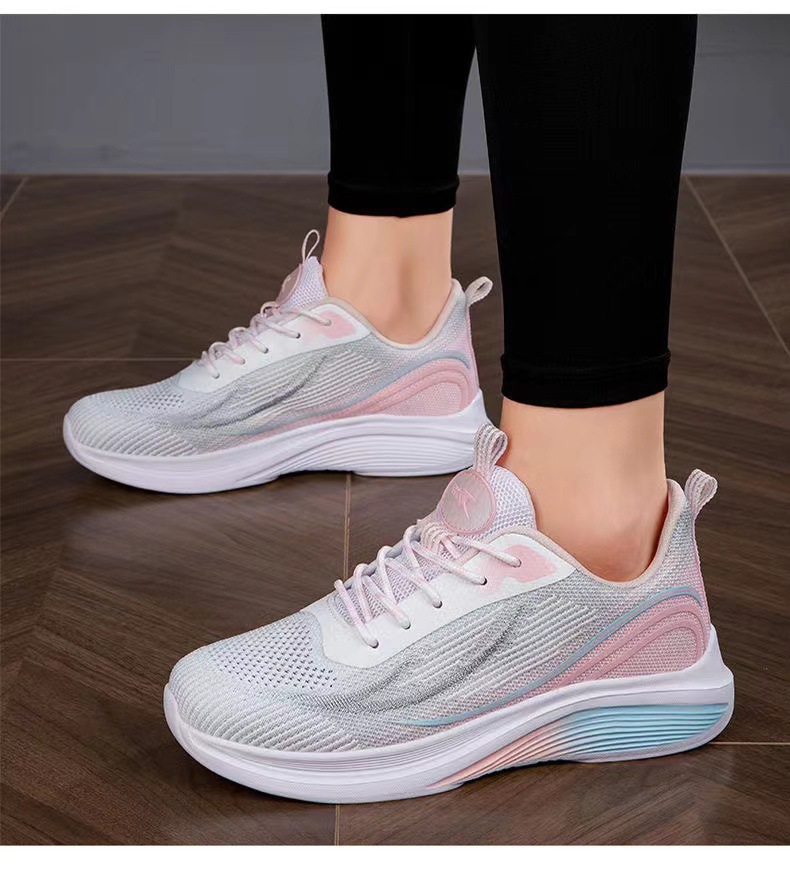 Women's Sports Solid Color Round Toe Sports Shoes display picture 13