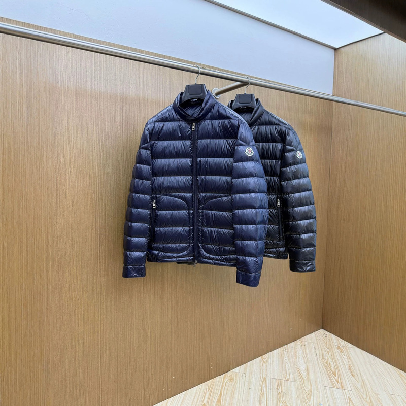 Acorus 26 Moncler Autumn/Winter Couple's Slim Fit Lightweight Stand Collar Shiny Down Jacket 1A10600 Acorus 26 Moncler Autumn/Winter Couple's Slim Fit Lightweight Stand Collar Shiny Down Jacket 1A10600