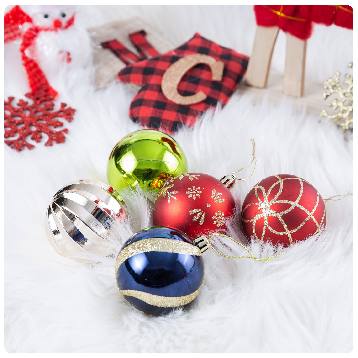 christmas ornaments for tree.j