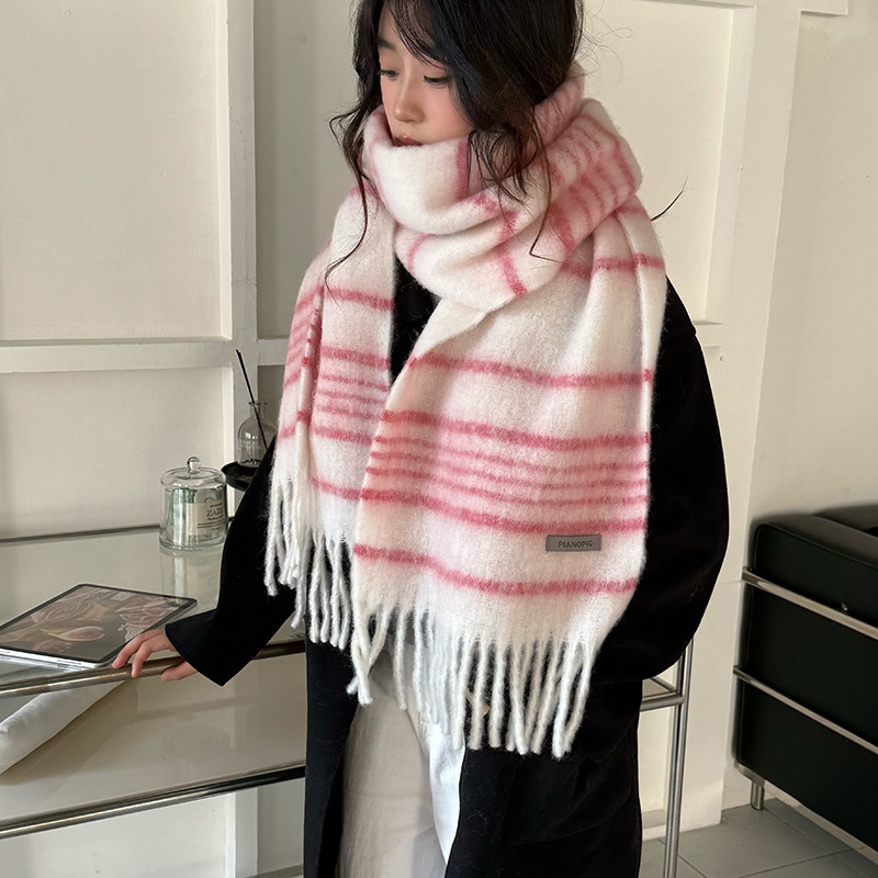 温柔粉色条纹韩剧女主搭配羊毛流苏围巾冬季保暖百搭英伦披肩围脖|undefined