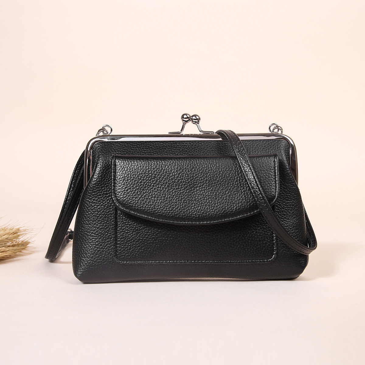 Bolso de hombro femenino 2023 nuevo bolso de gran capacidad bolso de hombro femenino moda versátil diseño de sentido avanzado bolso de nicho