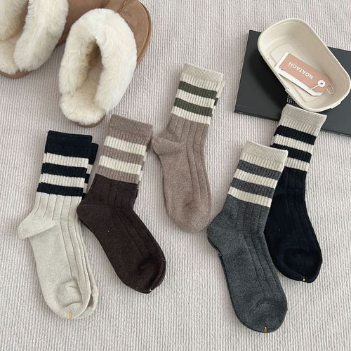 Korean girl striped cashmere socks warm and thickened mid-calf socks thickened sports socks Korean two-bar with shark pants