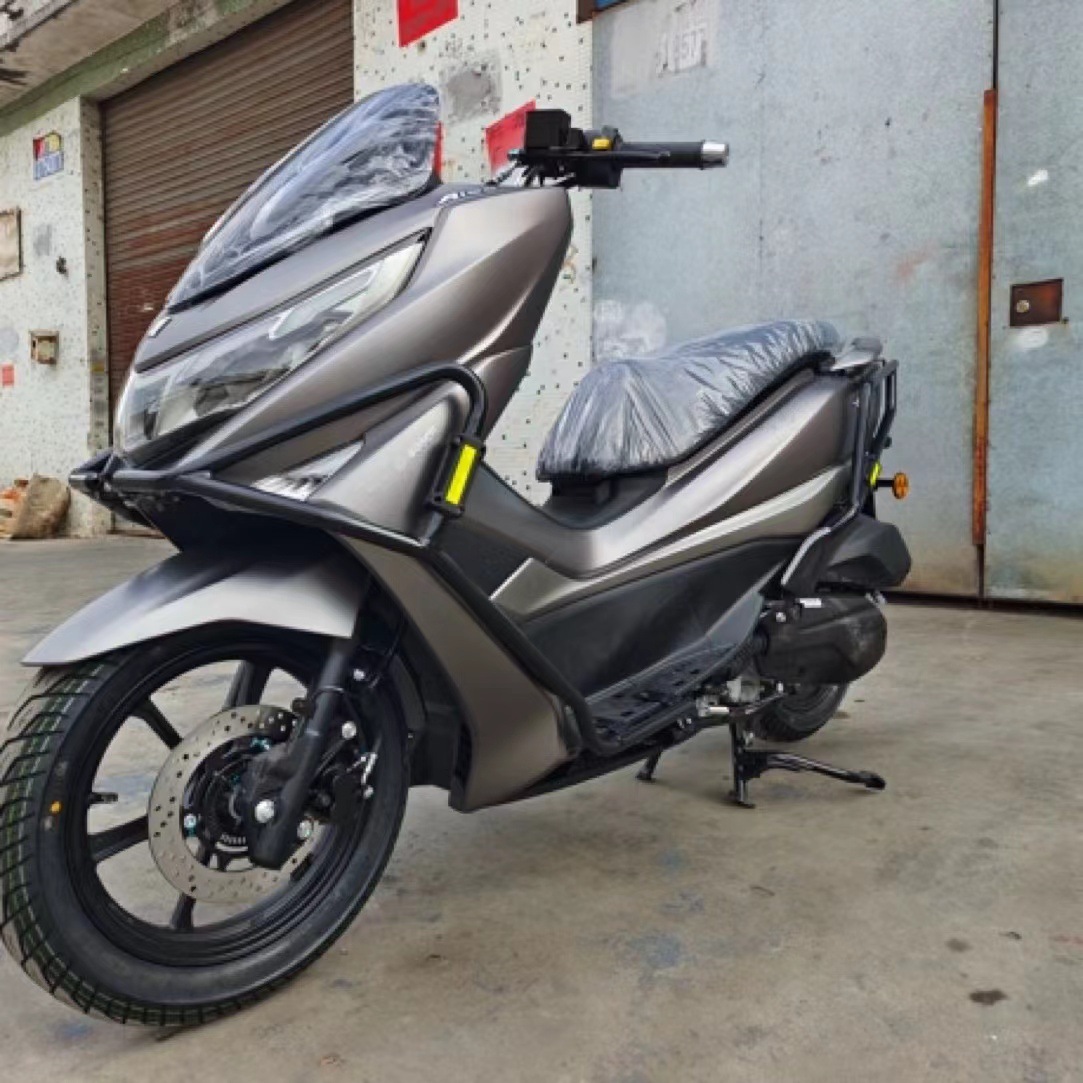 Factory Export Export Product: Haojue Uhr150 Scooter Hj150T Bumper Front Guard Bar Anti-Carbon Steel