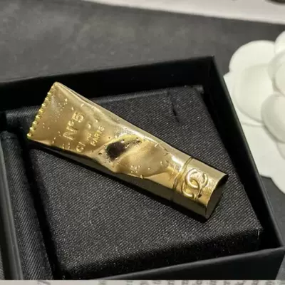 Brooch, Fashionable Retro Star | Yaxa sancaqları - hand-cream-brooch