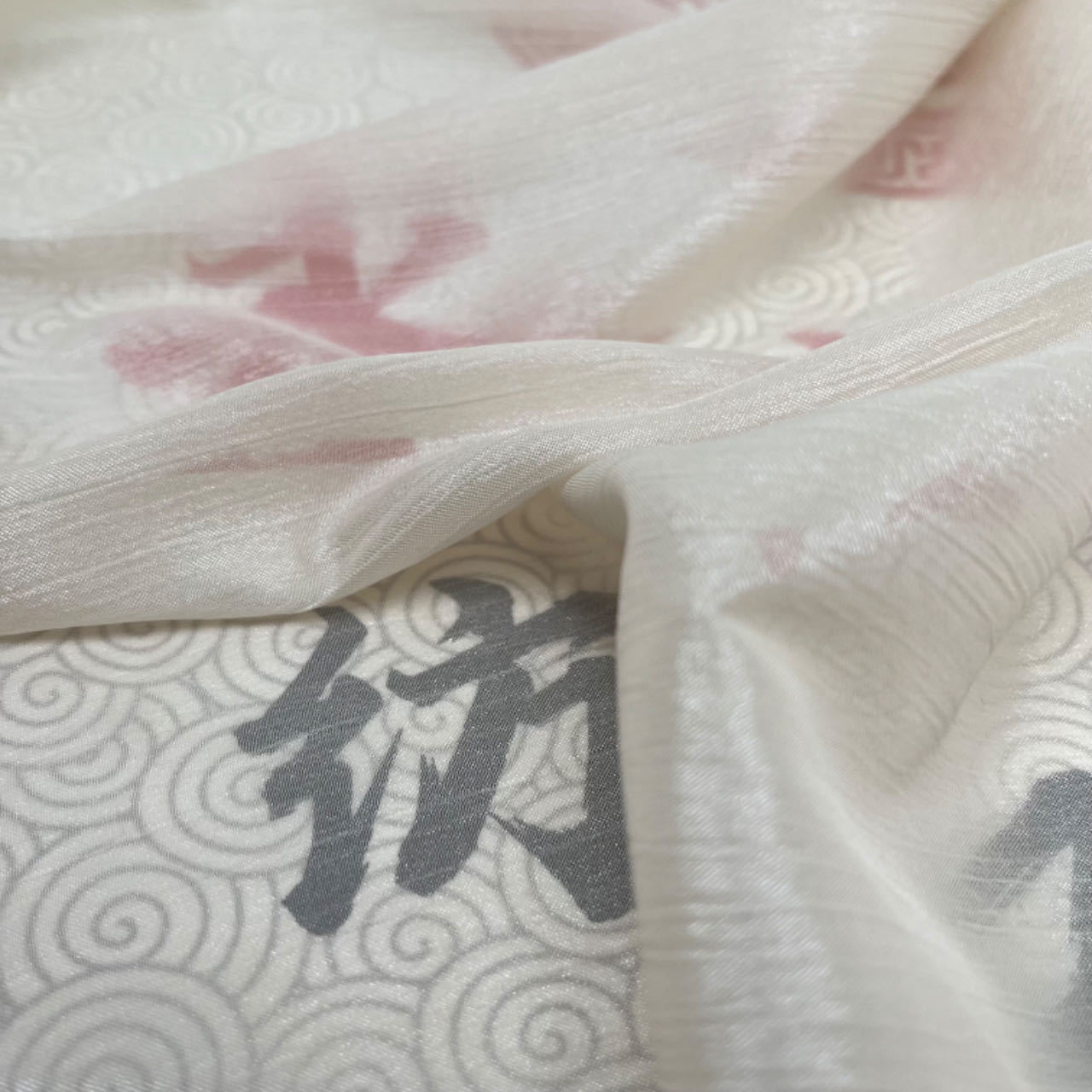 Diamond snow silk crepe starry crepe fabric polyester snow silk fabric spring and summer dress performance wear Hanfu rochet fabric