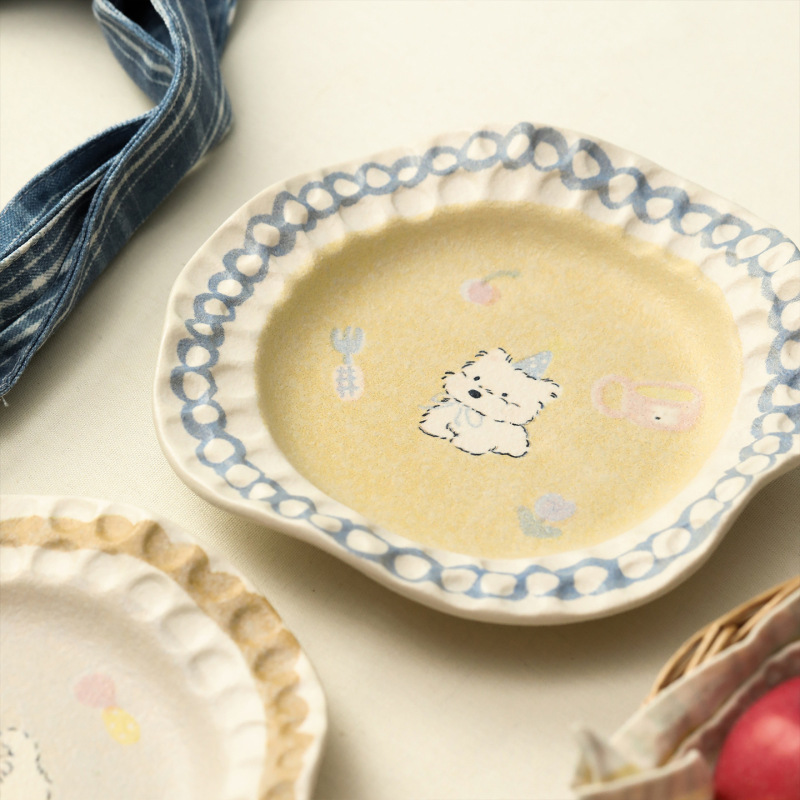 Underglaze ceramic plate, cartoon plate, cute home-use Western-style snack plate, irregular hand-patterned dinner plate Underglaze ceramic plate, cartoon plate, cute home-use Western-style snack plate, irregular hand-patterned dinner plate
