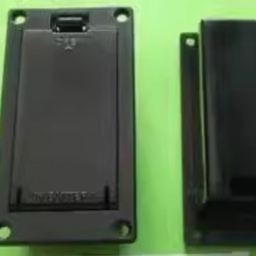 9V电池盒 1604电池盒 带盖 卧式 4孔