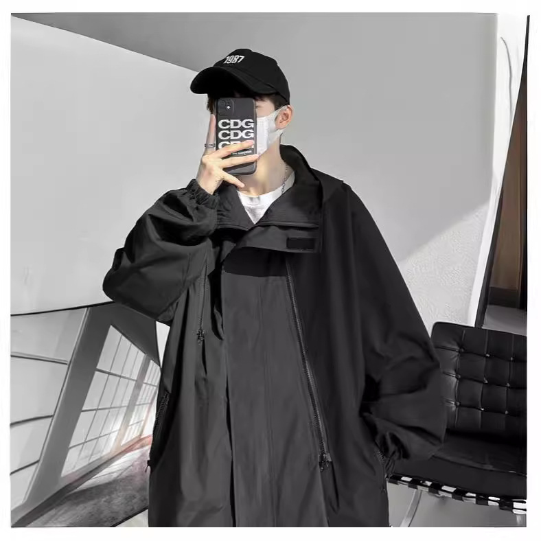 Black Softshell Jacket for Men, Spring and Autumn 2025 New Model, Lightweight American-Style Functional Outdoor Waterproof Jacket