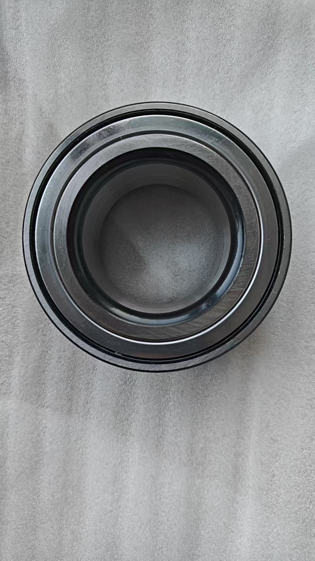 Lr114245 Lr179003 J9C39079 Lr138941 Front and Rear Wheel Bearings for Land Rover and Jaguar
