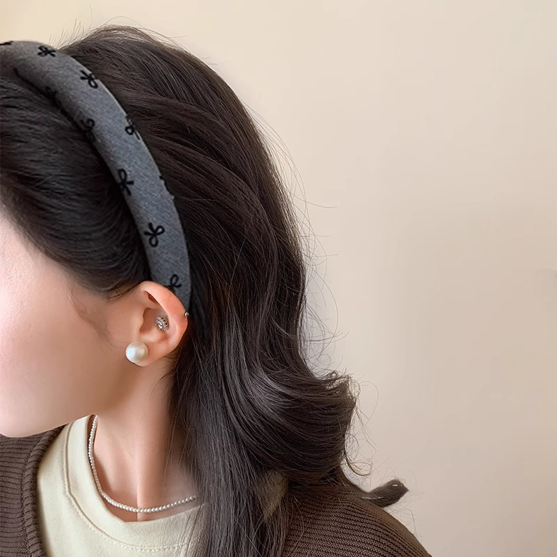 2024 nuevo retro simple alta sensación de arco de cabello gris para mujeres lavado de cara cabeza de cabello temperamento craneal alto clip para el cabello