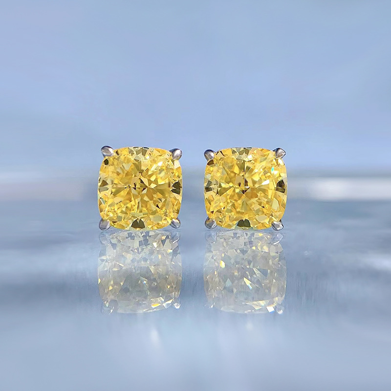 7g Weight High Carbon Diamond Inlay Material Ear Studs Classification 1 Pair Quantity Holiday Occasion 925 Sterling Silver Material Square Pattern Women'S Gender Inlay Design 1 Pair 925 Sterling Silver High Carbon Diamond Square Ear Studs 1