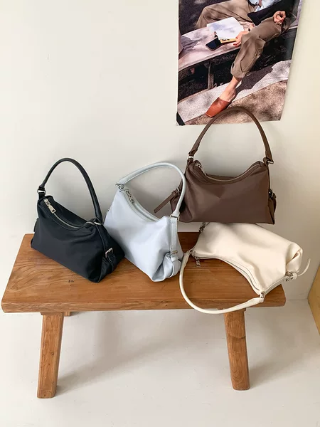 New Nylon Underarm Bag, Large Capacity, Fashionable and Popular Splicing Shoulder Bag, Simple Japanese and Korean Handbag for College Students