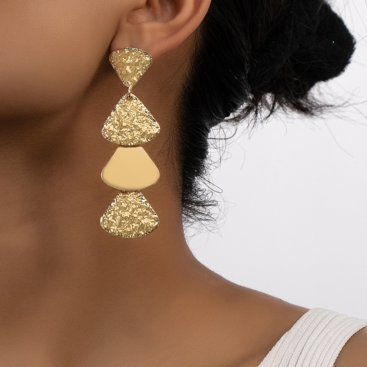 1 Pair Vintage Style Geometric Solid Color Plating Alloy Drop Earrings display picture 2