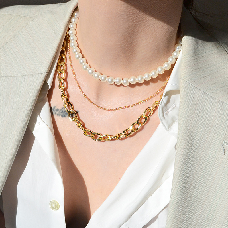 Creative fashionable accessory