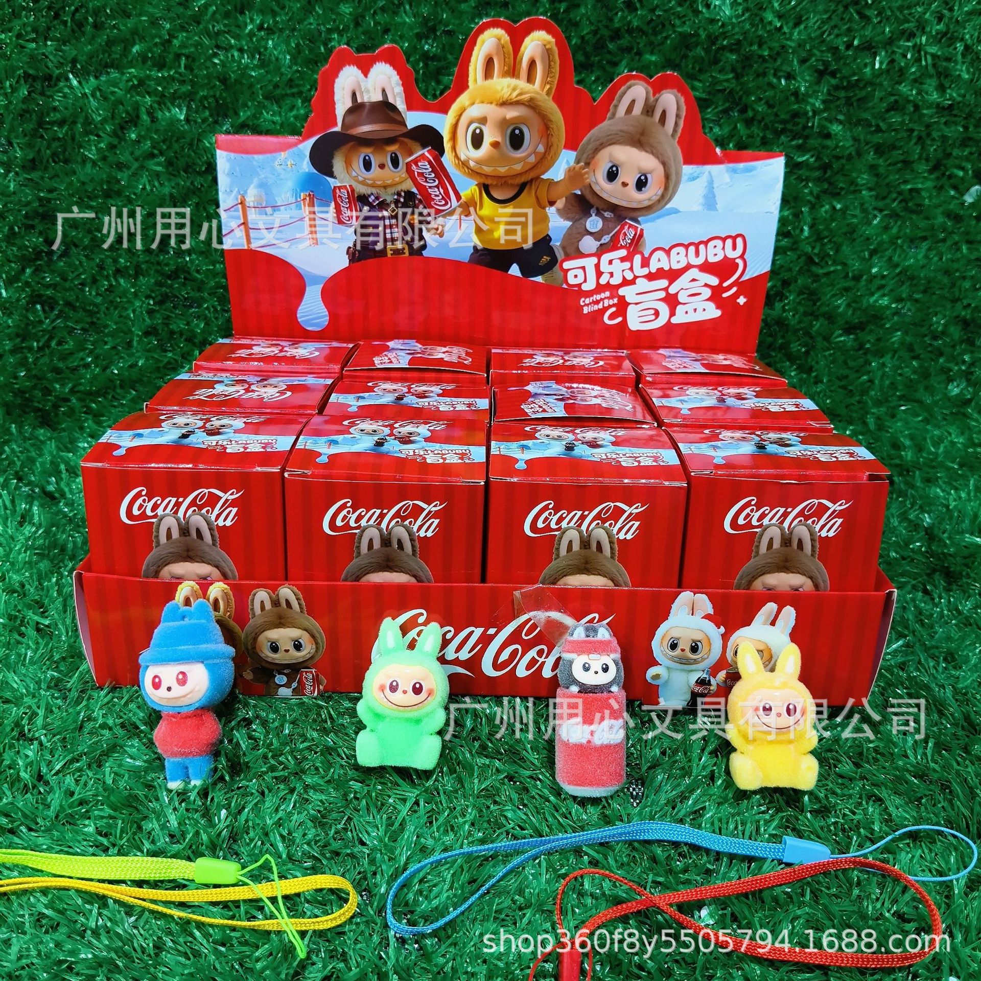 Caja ciega flocada de dibujos animados de tela rabu, lindo y lindo grano de alto valor, mini muñeca, modelo de decoración de escritorio, regalo