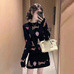 �nϵ��ɫë�����bŮ�ﶬ��2025�¿ͨ�Ứᘿ����°���ȹ�ɼ���