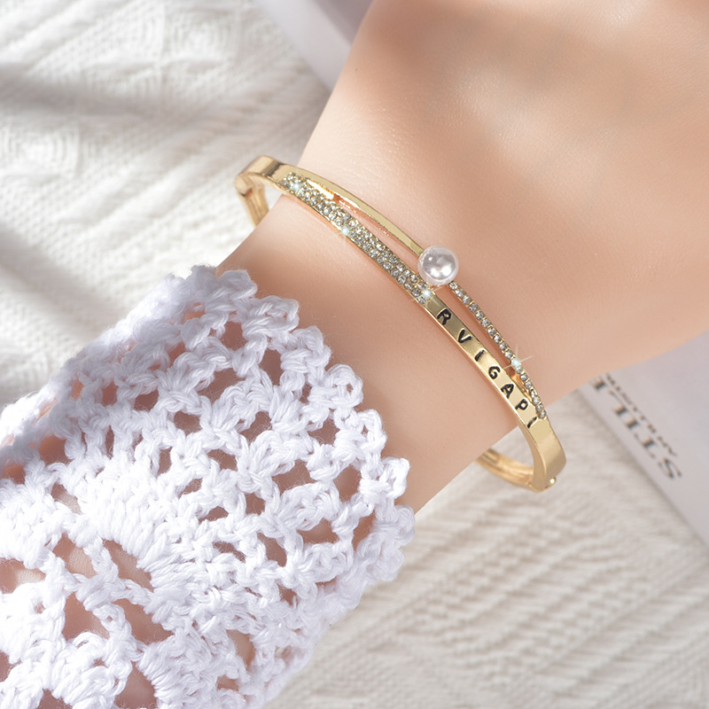 Pearl letter bracelet with diamond version of jewelry bracelet hand decoration simple women's bracelet  live broadcast supply_voghion.com