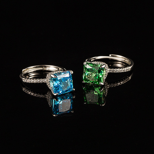 European and American 3 carat ice flower cut aquamarine ring for women, large sugar cube high-end high-carbon diamond green zircon colored gemstone ring