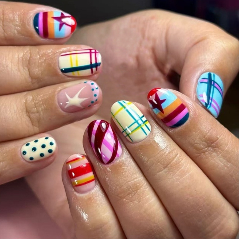 Y2K Short Oval Colorful Line Pattern Five-Pointed Star Plaid Polka Dot Design Press-On Nails Cross-Border Nail Tips