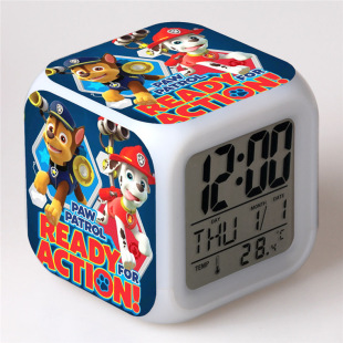 ���Q�羳؛Դ��ͨ����Ѳ߉��[�RС�������׃ɫ�߲��[�R�ķ��R