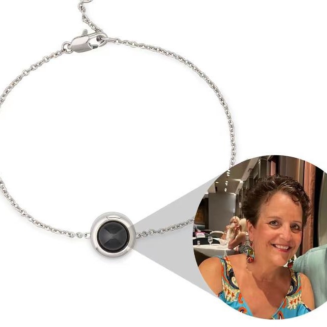 Estilo europeo y americano Comercio exterior transfronterizo nuevo retráctil micro-tallado nano proyección pulsera 100 idiomas te amo simple