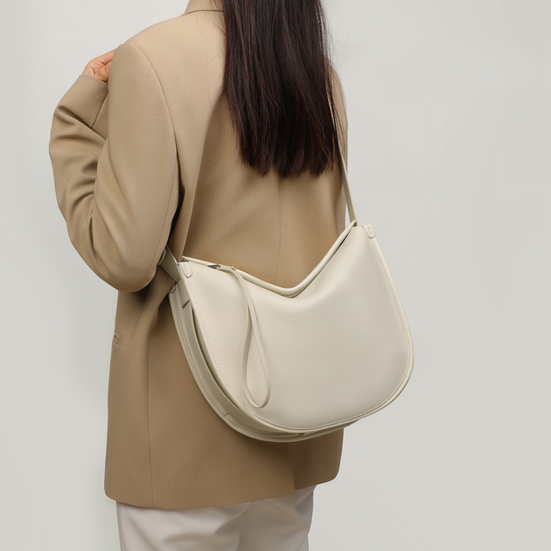 Women’s Bags new autumn and winter messenger bags genuine leather bags large capacity one shoulder underarm high end commuter bags_voghion.com