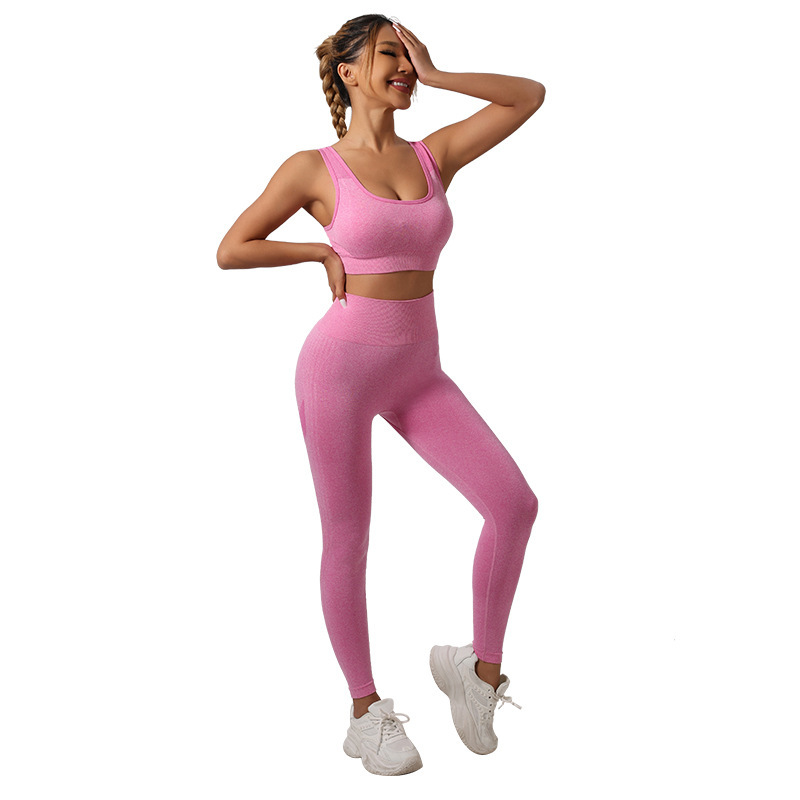 2025 nuevo traje de ropa de yoga de nailon para mujer otoño e invierno deporte hermoso sujetador trasero cintura alta caderas pantalones de yoga elásticos