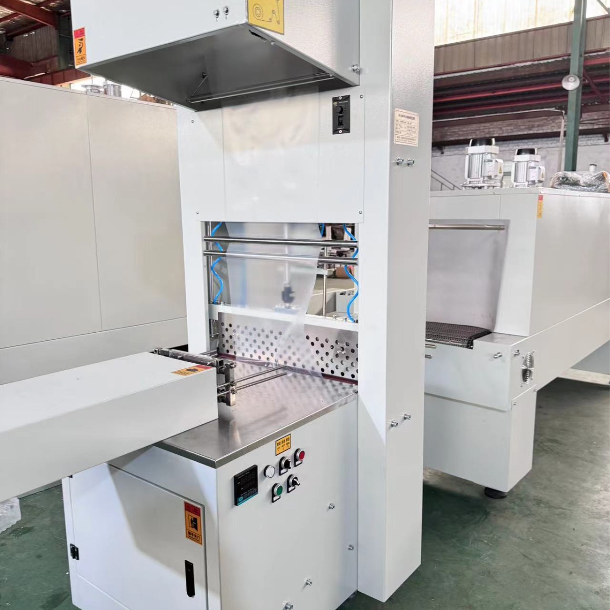 半自动热收缩膜包装机｜多场景万能适配，电商/瓶装/玻璃瓶包装一