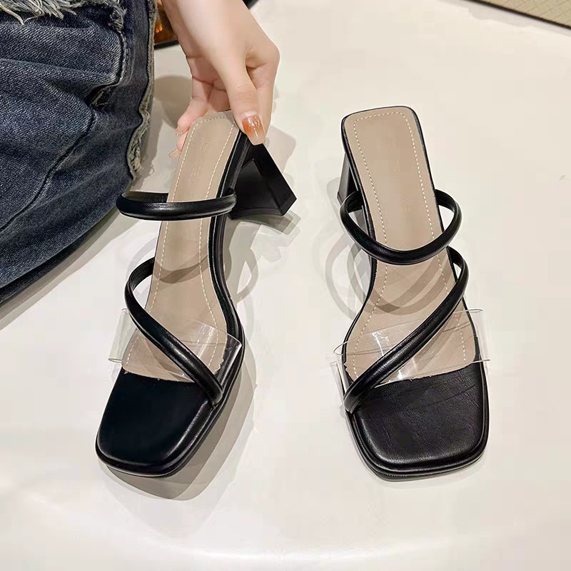 검은색