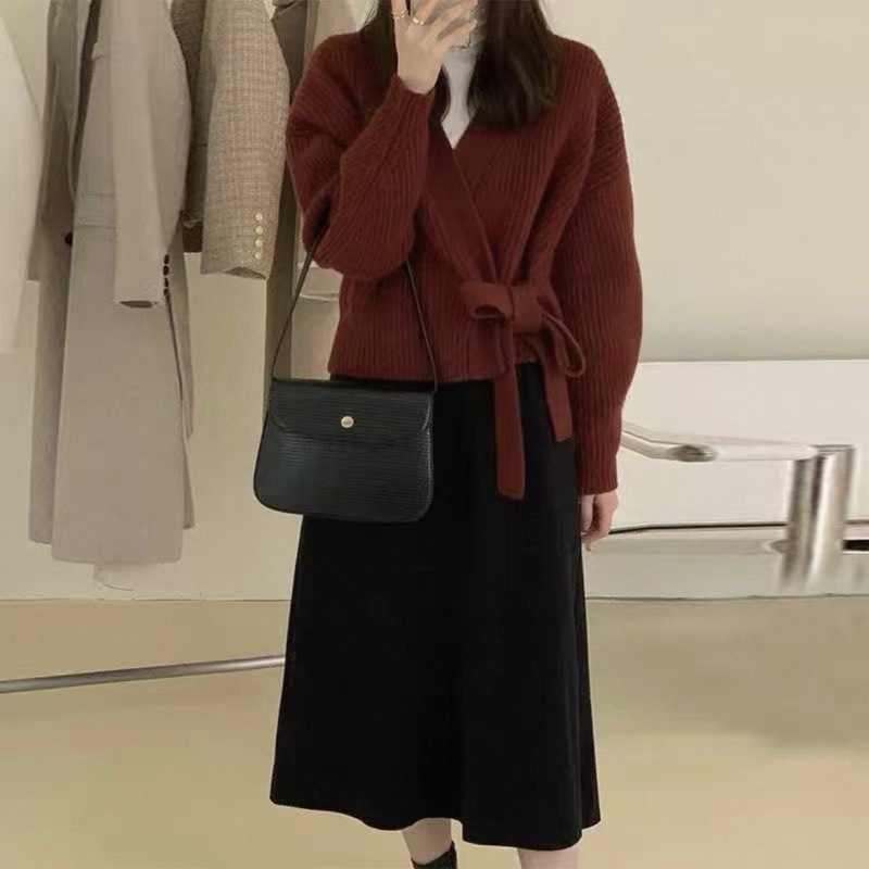 女性のためのショートニットカーディガン春服 2025 新しいメイラードウェアセータージャケット不規則なトップハイエンド|undefined
