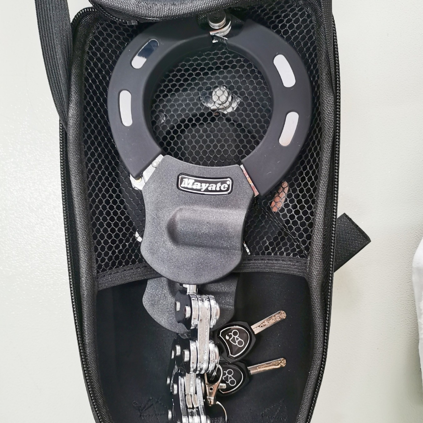 温州のハイエンドのメイトマアの電動のスケートボードの車はオートバイをロックして自転車をロックします。