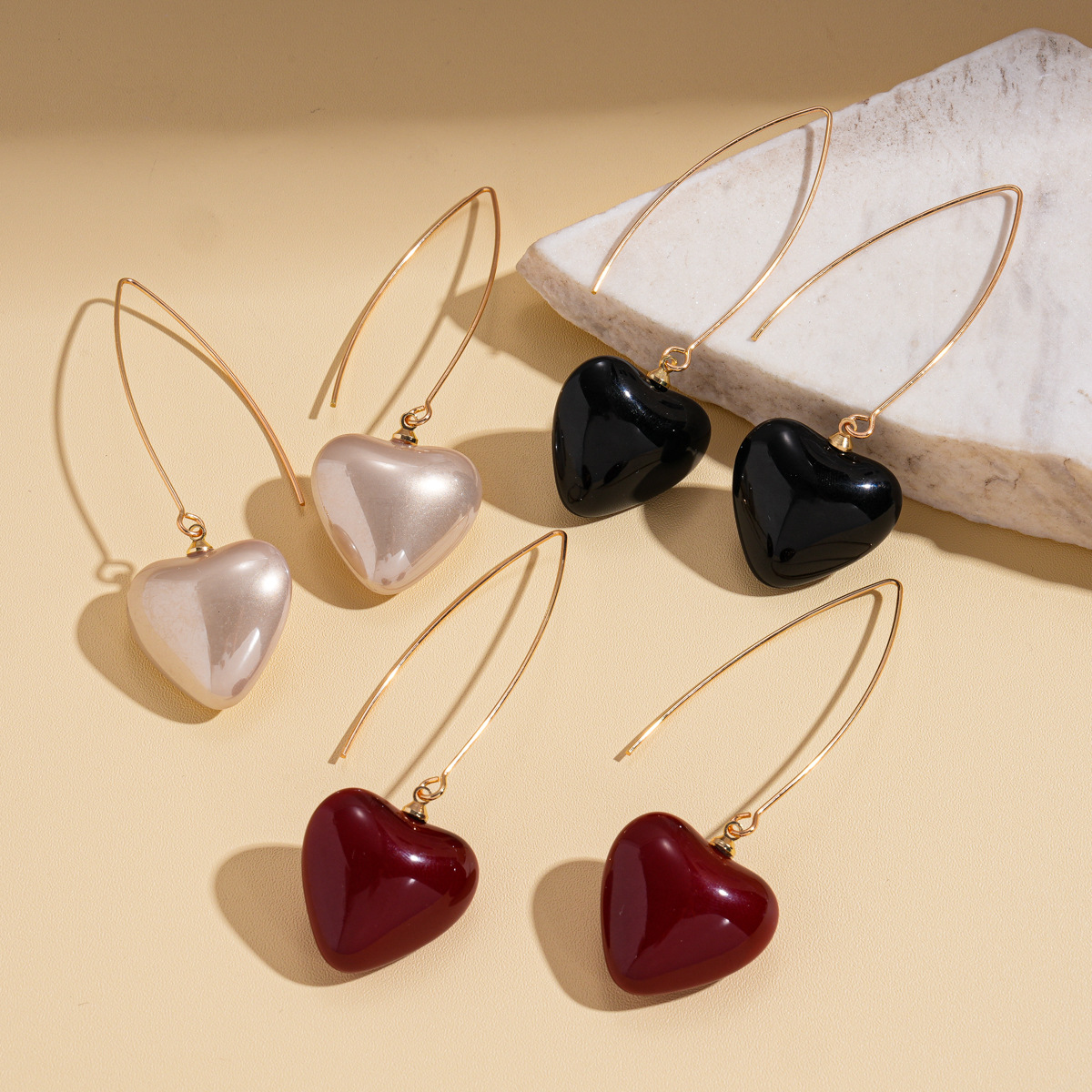 Europa y América retro transfronteriza perla amor gancho de orejas vacacionales estilo de estilo elegante pendientes nicho de alta calidad pendientes para mujeres