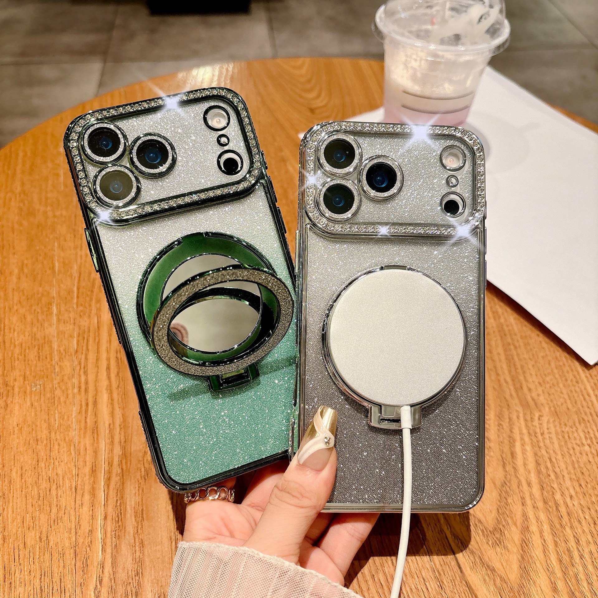 新款苹果17水钻适用15手机壳iPhone14Promax渐变闪粉磁吸支架