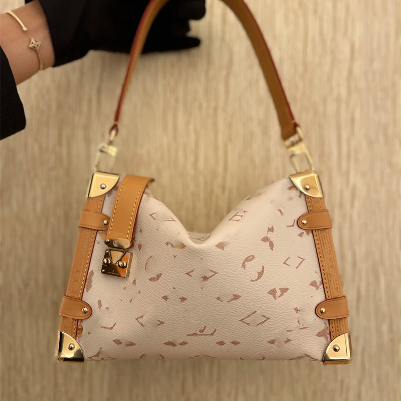 New Genuine Leather Women's Box Bag in Sand Dune Color, Soft Box Style, Large Capacity, Versatile and Fashionable Crossbody Bag